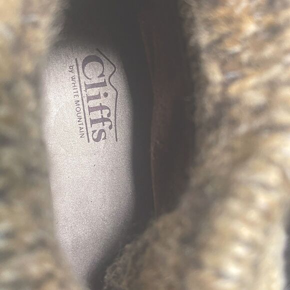 Cliffs By White Mountain Daley Women's  Tan Booties Size 9 - Picture 6 of 10